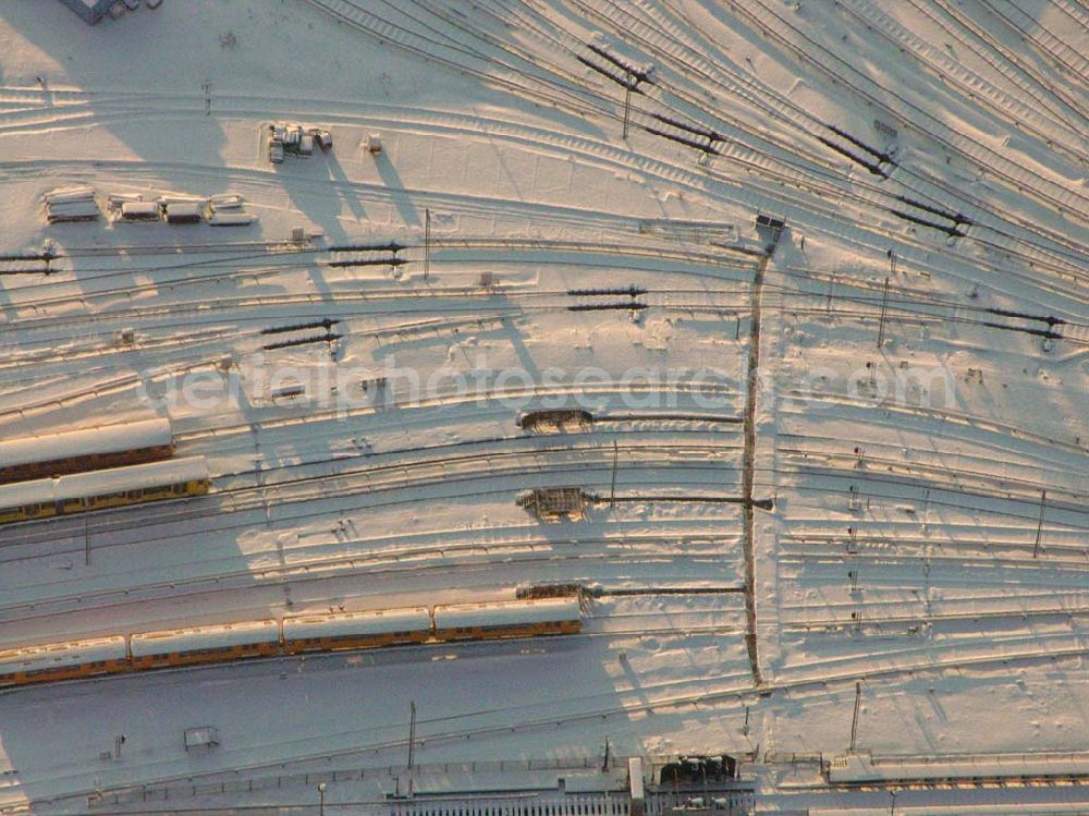 Aerial image Berlin - Lichtenberg - /Berlin; Der verschneite BVG U-Bahndepot in Friedrichsfelde.