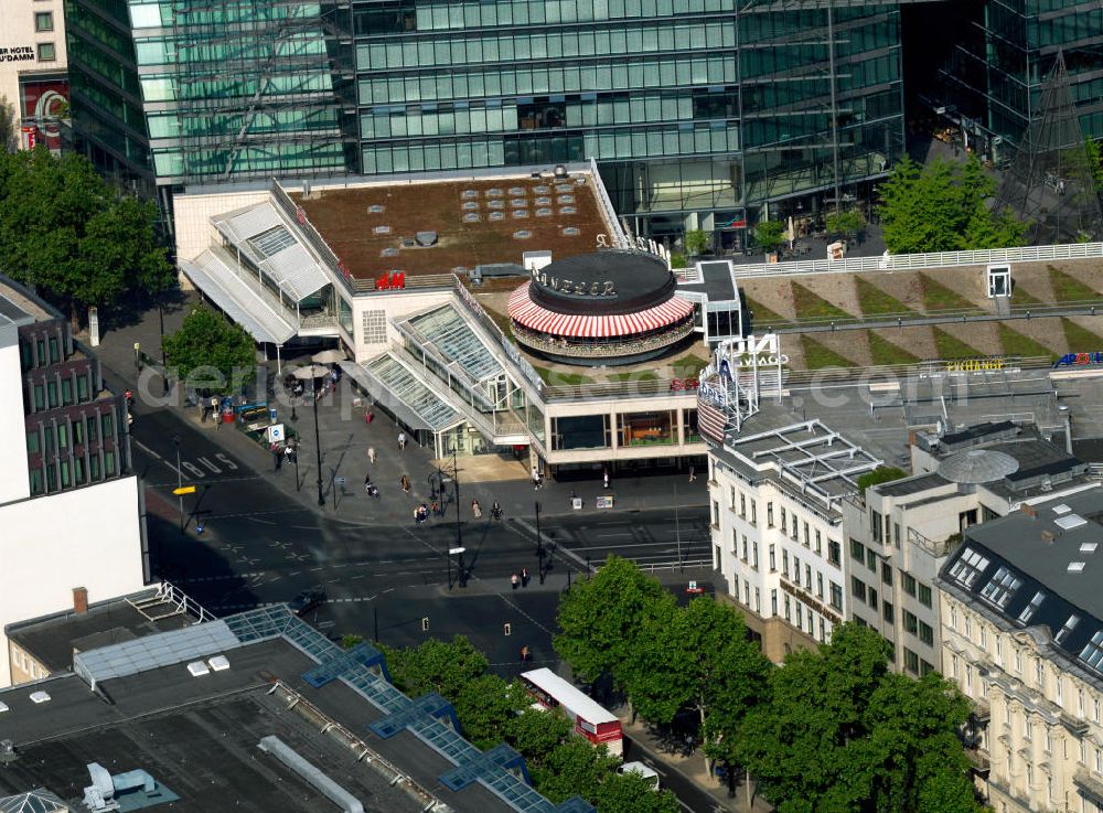 Berlin from above - The Café Kranzler is a famous café in Berlin-Charlottenburg and is a popular attraction for tourists and celebrities