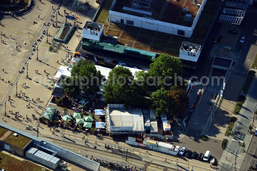 Aerial photograph Berlin Mitte - Berlin Alexanderplatz overlooking the cafe Alex Oase in the district Mitte in Berlin