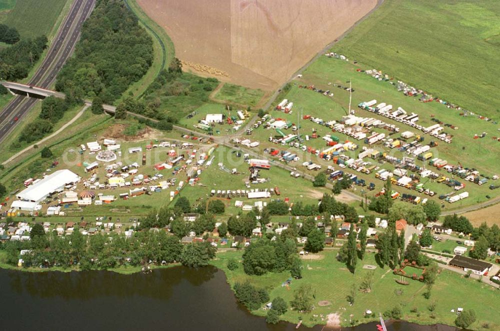 Radeburg from the bird's eye view: Campingplatz an der Autobahn bei Radeburg.