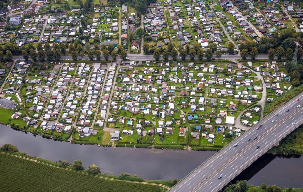 Aerial image Westhofen - Campsite with caravans and tents CampingClub Garenfeld Ruhrbogen e.V in the river bank area of the Ruhr in Westhofen in the state North Rhine-Westphalia, Germany