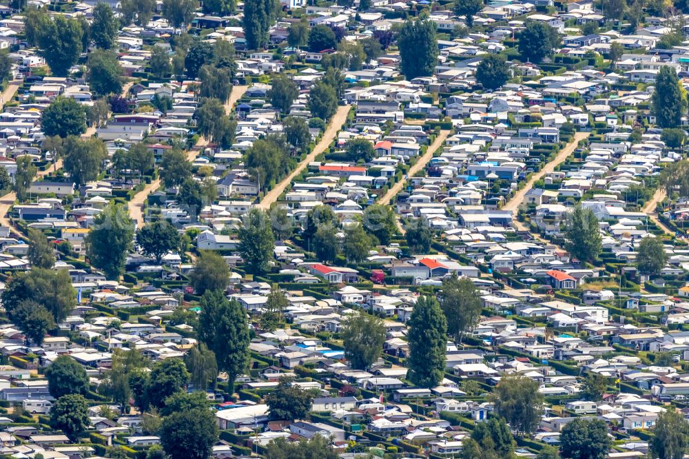 Aerial photograph Wesel - Camping with caravans and tents on Rhone river in Wesel in the state North Rhine-Westphalia, Germany