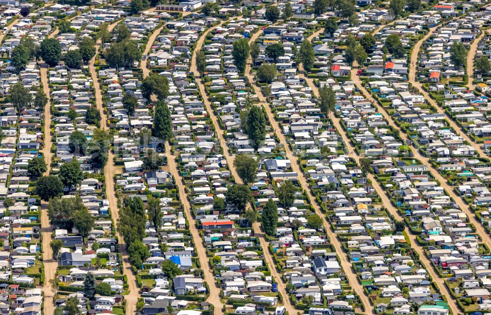 Aerial image Wesel - Camping with caravans and tents on Rhone river in Wesel in the state North Rhine-Westphalia, Germany