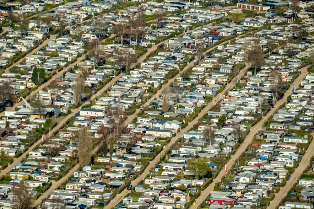 Wesel from above - Camping with caravans and tents on Rhone river in Wesel in the state North Rhine-Westphalia, Germany