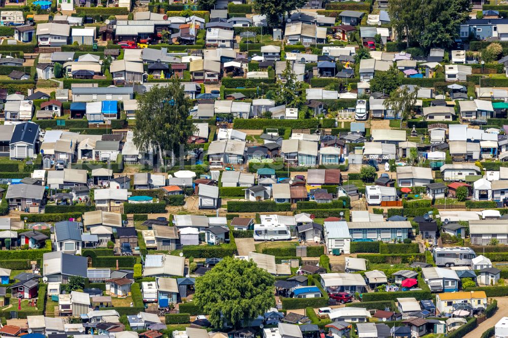 Aerial photograph Wesel - Camping with caravans and tents on Rhone river in Wesel in the state North Rhine-Westphalia, Germany