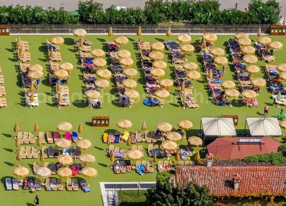 Fossalta from the bird's eye view: Camping with caravans and tents in Veneto, Italy