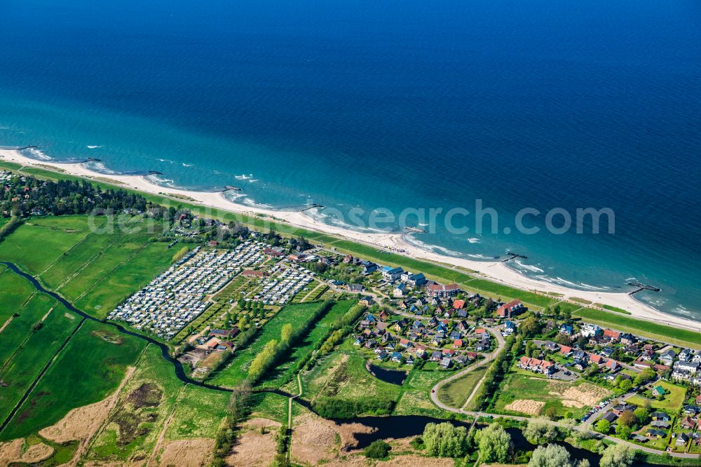 Aerial image Schönberg - Campsite with caravans and tents in the coastal area Camping-Ferienpark California on street Grosse Heide in Schoenberg in the state Schleswig-Holstein, Germany