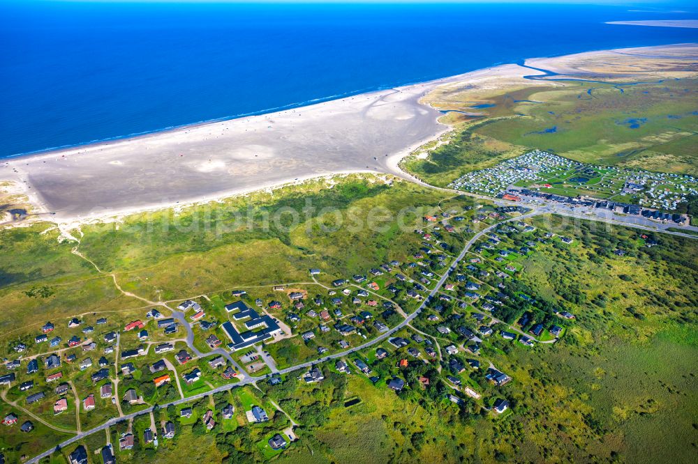 Römö from the bird's eye view: Campsite with caravans and tents in the coastal area First Camp Lakolk Strand - Roemoe on street Lakolk Camping in Roemoe at the island Roemoe in Syddanmark, Denmark