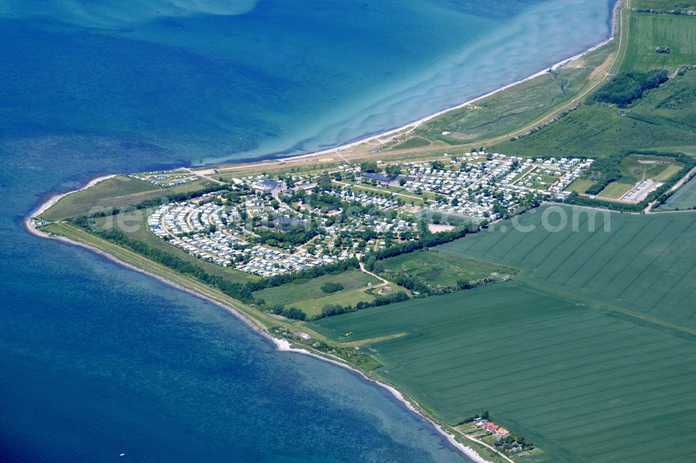 Struckkamphuk from above - Campsite with caravans and tents in the coastal area of the Baltic Sea on the street Strukkamp in Fehmarn on the island of Fehmarn in the federal state of Schleswig-Holstein, Germany