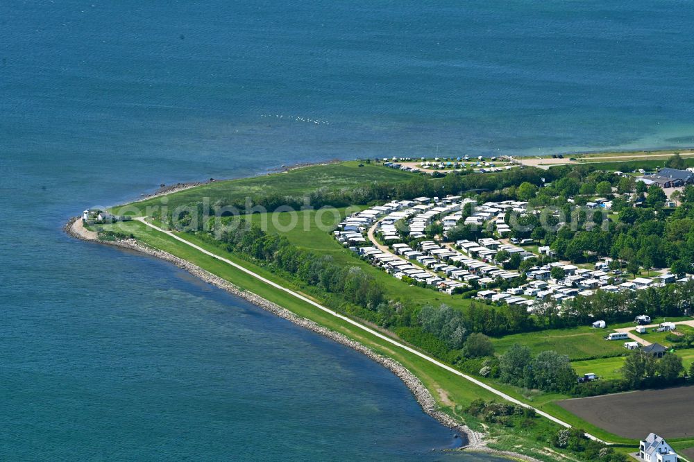 Struckkamphuk from above - Campsite with caravans and tents in the coastal area of the Baltic Sea on the street Strukkamp in Fehmarn on the island of Fehmarn in the federal state of Schleswig-Holstein, Germany