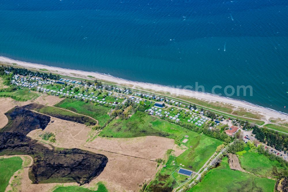 Aerial image Fehmarn - Campsite with caravans and tents in the coastal area Wenkendorf Belt Camping in Fehmarn on the island of Fehmarn in the state Schleswig-Holstein, Germany