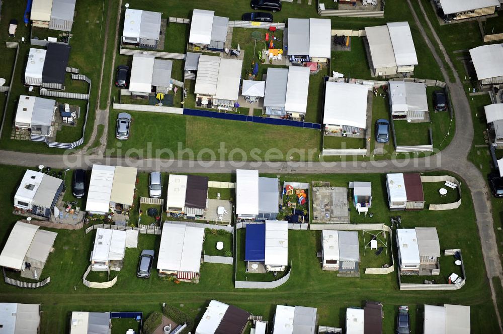 Aerial photograph Neustadt in Holstein - Blick auf den Campingplatz Südstrand und den Campingplatz Seeblick an der Pelzerhakener Strasse im Stadtteil Dörpstede in Neustadt an der Ostsee. View of the camp in the district Dörpstede in Neustadt on the Baltic Sea.