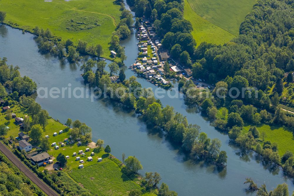 Bommern from the bird's eye view: Campsite with caravans on the shore Ruhr at the Kanu-Klub Neptun e.V. in Bommern at Ruhrgebiet in the state North Rhine-Westphalia, Germany