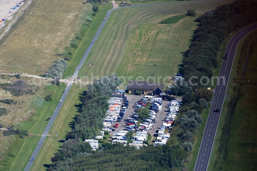 Aerial photograph Wustrow - Camping with caravans and tents in Wustrow in the state Mecklenburg - Western Pomerania