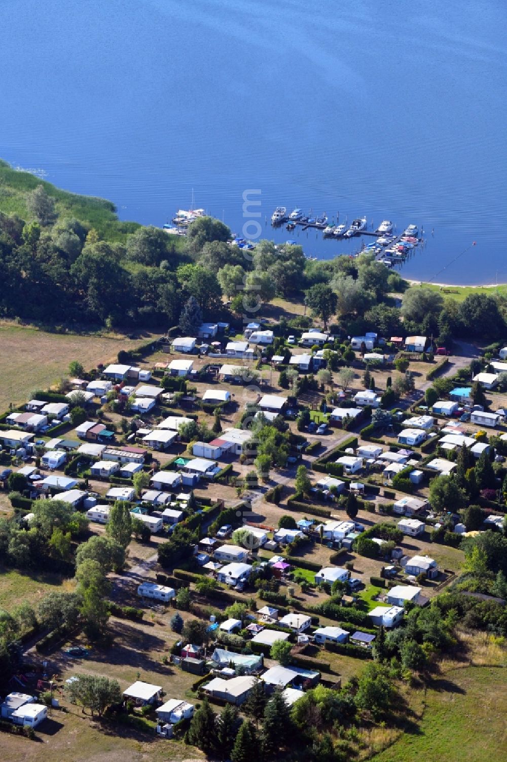 Aerial photograph Stechow-Ferchesar - Caravan and Tent Camping Park Buntspecht at Lake Ferchesar in Stechow-Ferchesar in Brandenburg, Germany