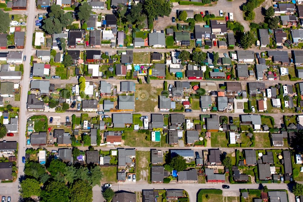 Aerial photograph Mülheim an der Ruhr - Camping with caravans and tents in Muelheim on the Ruhr in the state North Rhine-Westphalia