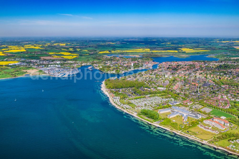 Neustadt in Holstein from the bird's eye view: Camping with caravans and tents in Neustadt in Holstein in the state Schleswig-Holstein