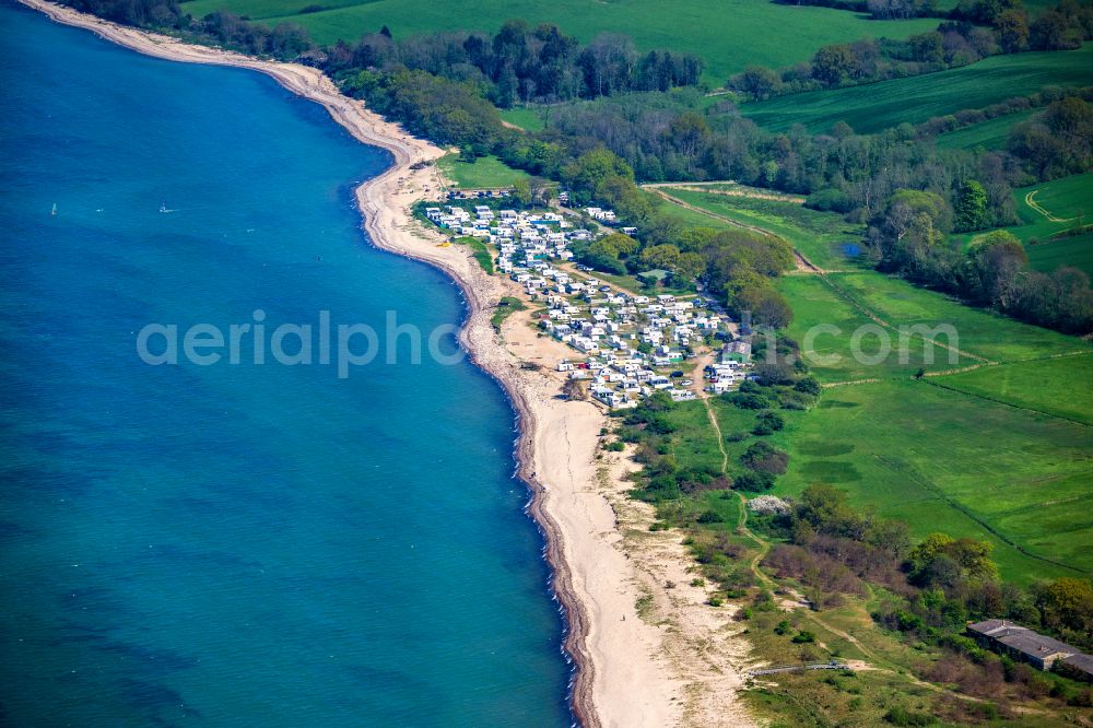 Aerial photograph Noer - Camping Association of Nature and Camping Friends Lindhoeft E.V. with caravans and tents on the Lindhoeft beach along the shore of the Baltic Sea in Noer in the state of Schleswig-Holstein