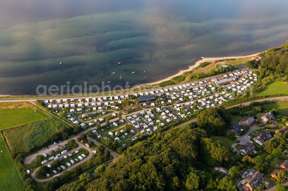 Langballigholz from the bird's eye view: Camping with caravans and tents at the Baltic beach in Langballigholz in Schleswig-Holstein