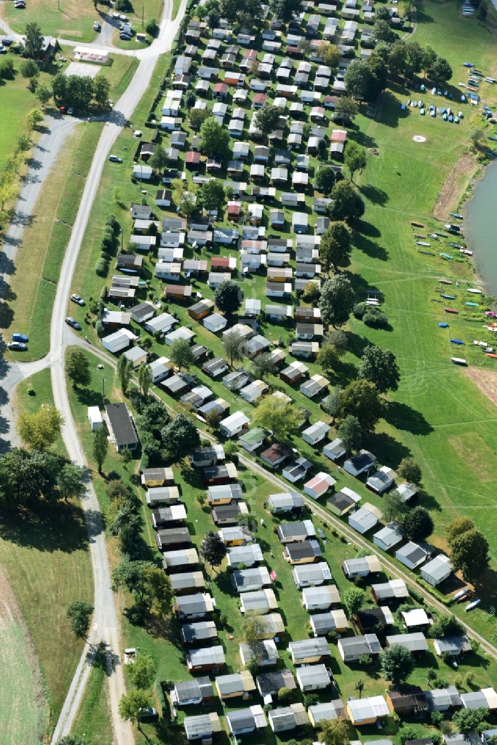 Aerial photograph Pöhl - Camping with caravans and tents lake Aubauch in Poehl in the state Saxony