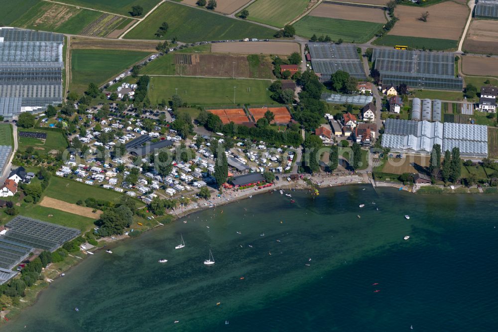 Aerial photograph Reichenau - Camping with caravans and tents in Reichenau in the state Baden-Wurttemberg, Germany