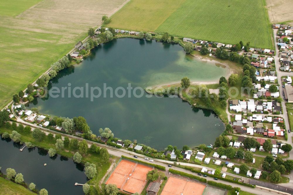 Aerial image Seltz - Camping with caravans and tents at the lake in the district Beinheim in Seltz in Grand Est, France