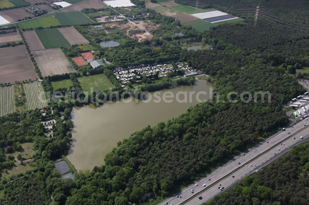 Aerial image Weiterstadt - Camping with caravans and tents on Steinrodsee near Weiterstadt in Hesse