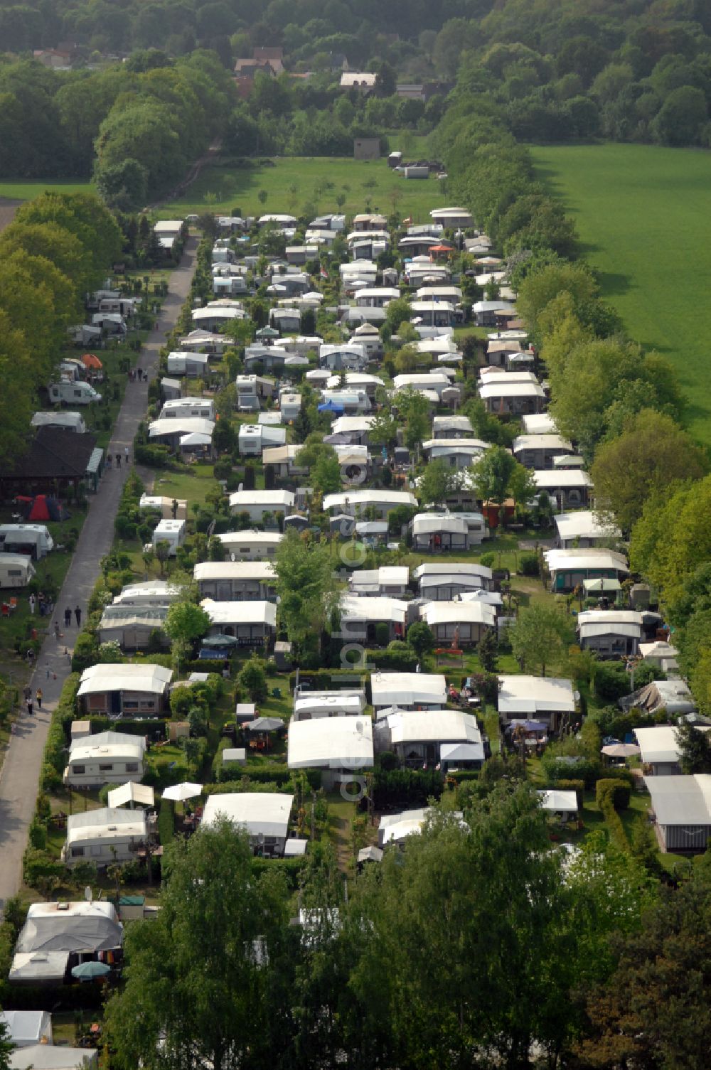 Aerial photograph Tiefensee - Camping with caravans and tents on street Schmiedeweg in Tiefensee in the state Brandenburg, Germany