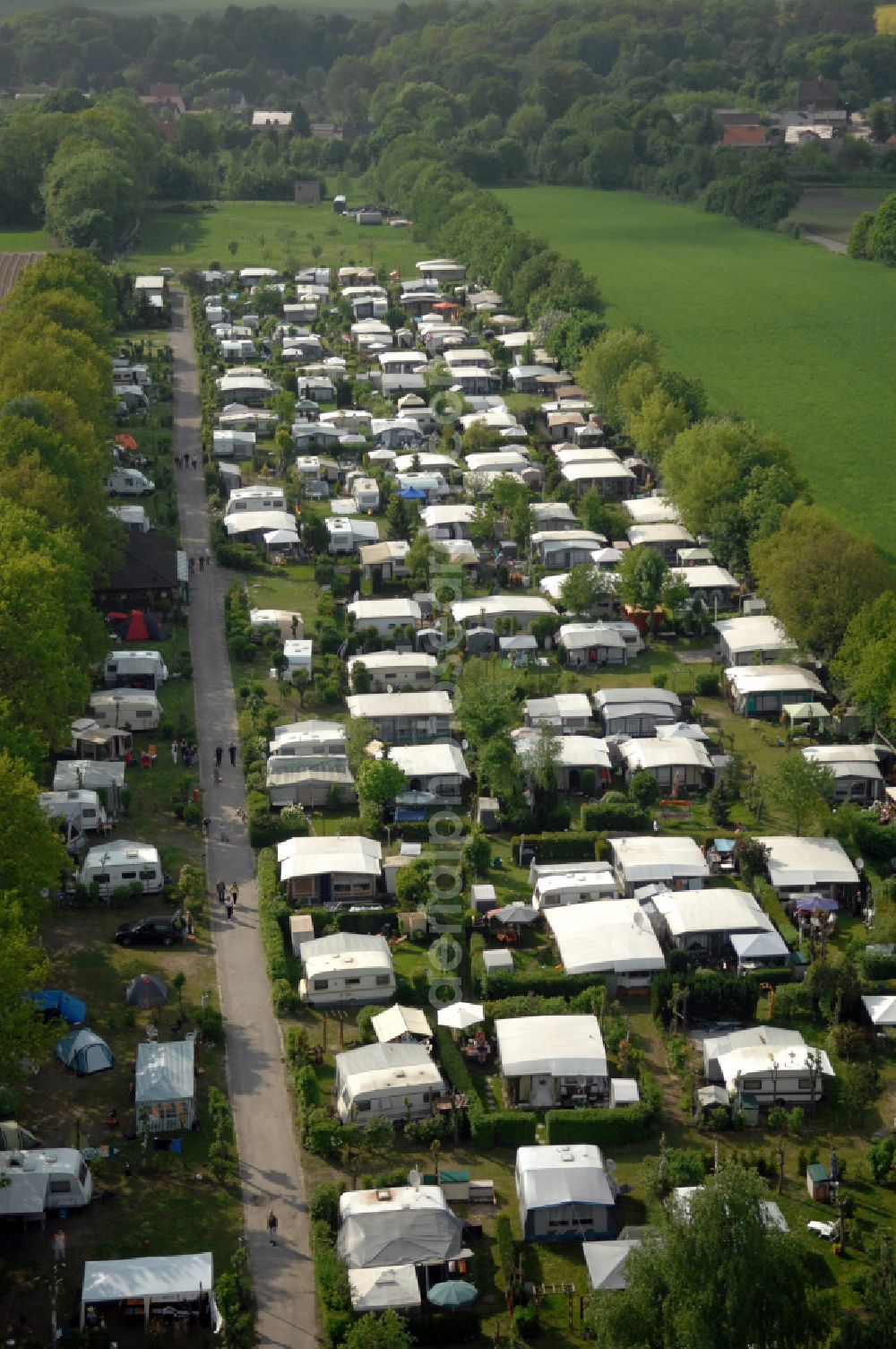 Tiefensee from the bird's eye view: Camping with caravans and tents on street Schmiedeweg in Tiefensee in the state Brandenburg, Germany