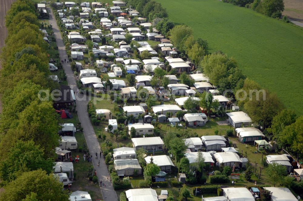 Aerial photograph Tiefensee - Camping with caravans and tents on street Schmiedeweg in Tiefensee in the state Brandenburg, Germany