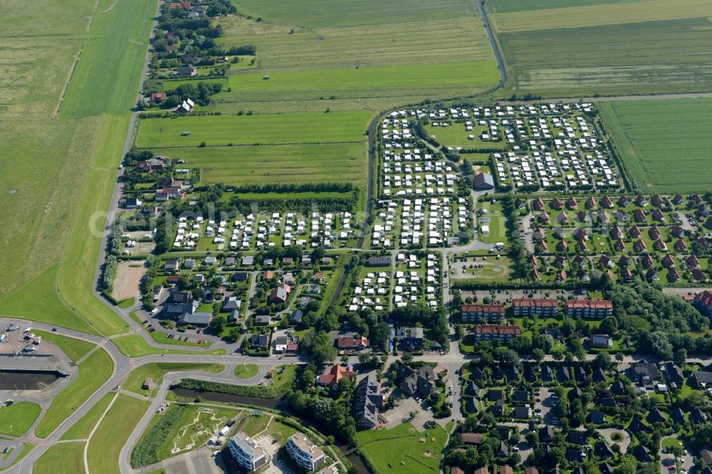 Aerial image Wurster Nordseeküste - Camping with caravans and tents in Wurster north sea coast in the state Lower Saxony