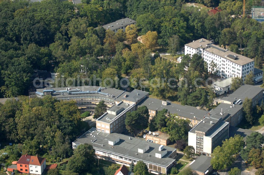 Berlin from above - Blick auf das klinische Forschungscenter der Charité Experimental and Clinical Research Center (ECRC) auf dem Campus in Berlin-Buch.