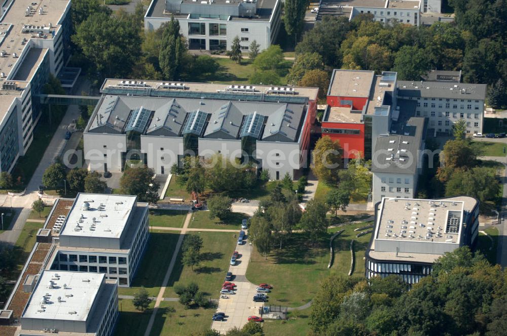 Berlin from the bird's eye view: Blick auf den Wissenschafts-, Gesundheits- und Biotechnologiepark des Campus Berlin-Buch mit dem Max-Delbrück-Centrum für Molekulare Medizin (MDC) Berlin-Buch und dem Leibniz-Institut für Molekulare Pharmakologie (FMP) mit dem Hermann-von-Helmholtz-Haus, dem NMR-Haus I, dem Max-Delbrück-Communication Center, das Walter-Friedrich-Haus und das Labor für Genomforschung.