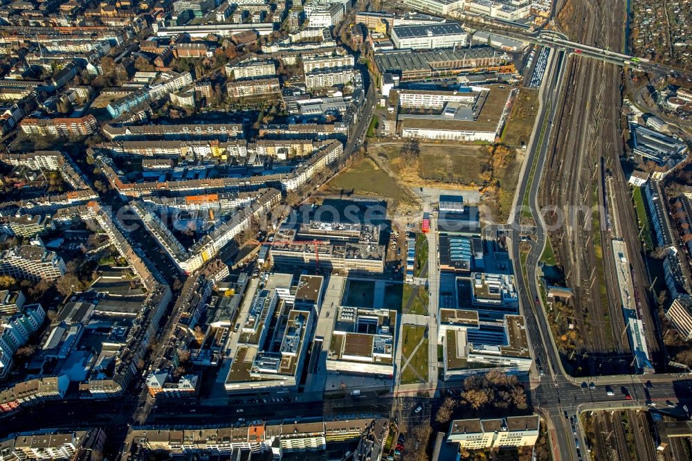 Düsseldorf from the bird's eye view: Campus building of Applied Sciences University Dusseldorf - Campus Derendorf in Dusseldorf in North Rhine-Westphalia