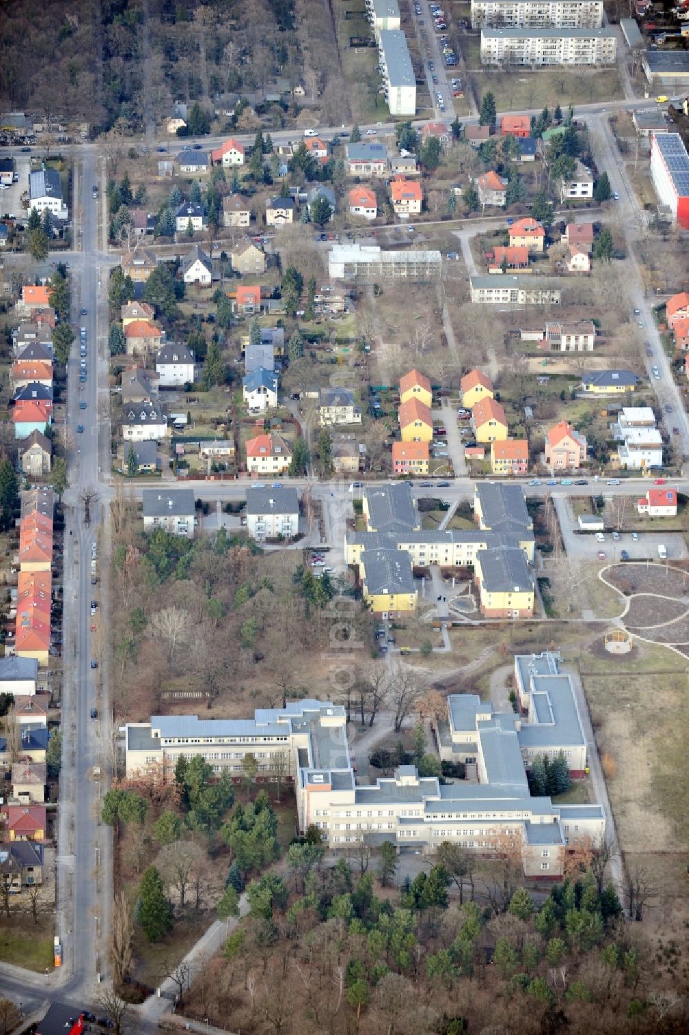 Aerial image Berlin - Campus building of the University of Applied Sciences Katholische Hochschule fuer Sozialwesen Berlin in the district Karlshorst in Berlin, Germany