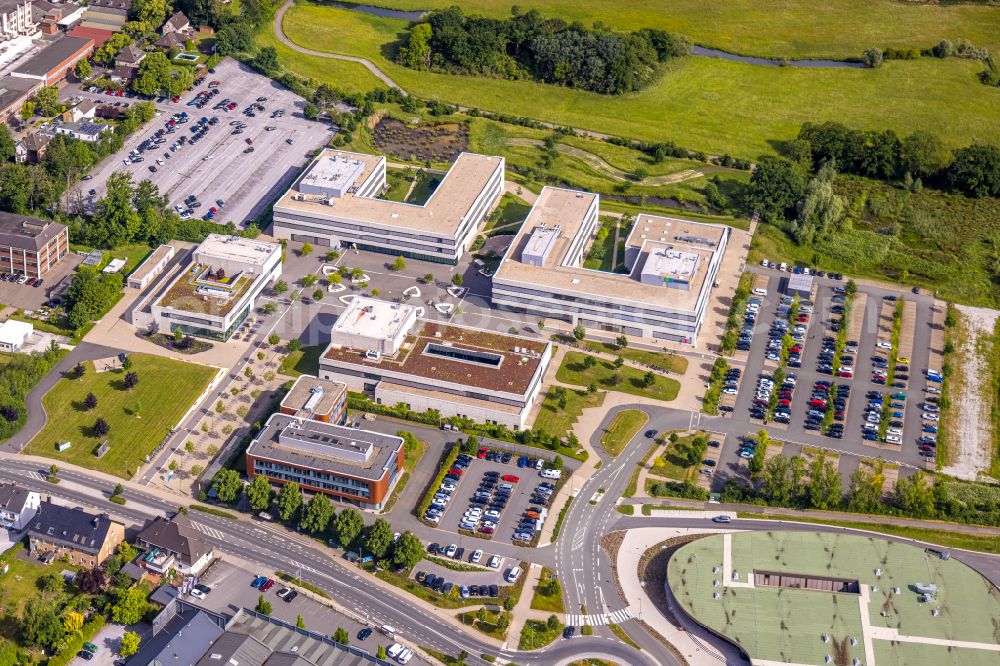 Aerial photograph Lippstadt - Campus building of the Hochschule Hamm-Lippstadt on street Dr.-Arnold-Hueck-Strasse in Lippstadt in the state North Rhine-Westphalia, Germany