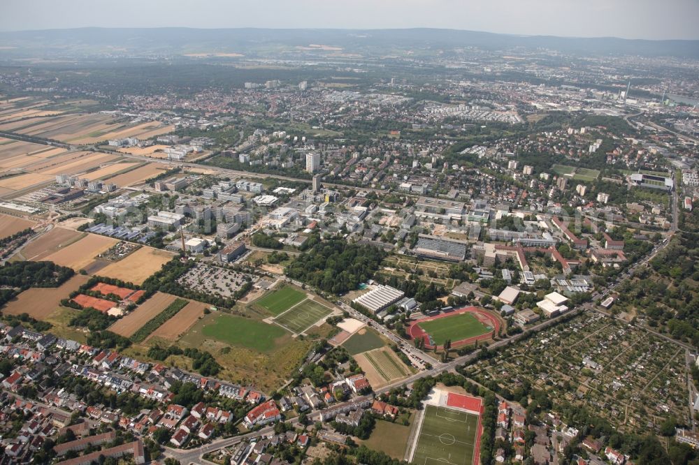 Mainz from above - Campus building of the Johannes Gutenberg University in Mainz in the state Rhineland-Palatinate. With around 37,000 students at about 150 institutes and clinics she belongs to the twelve largest universities in Germany