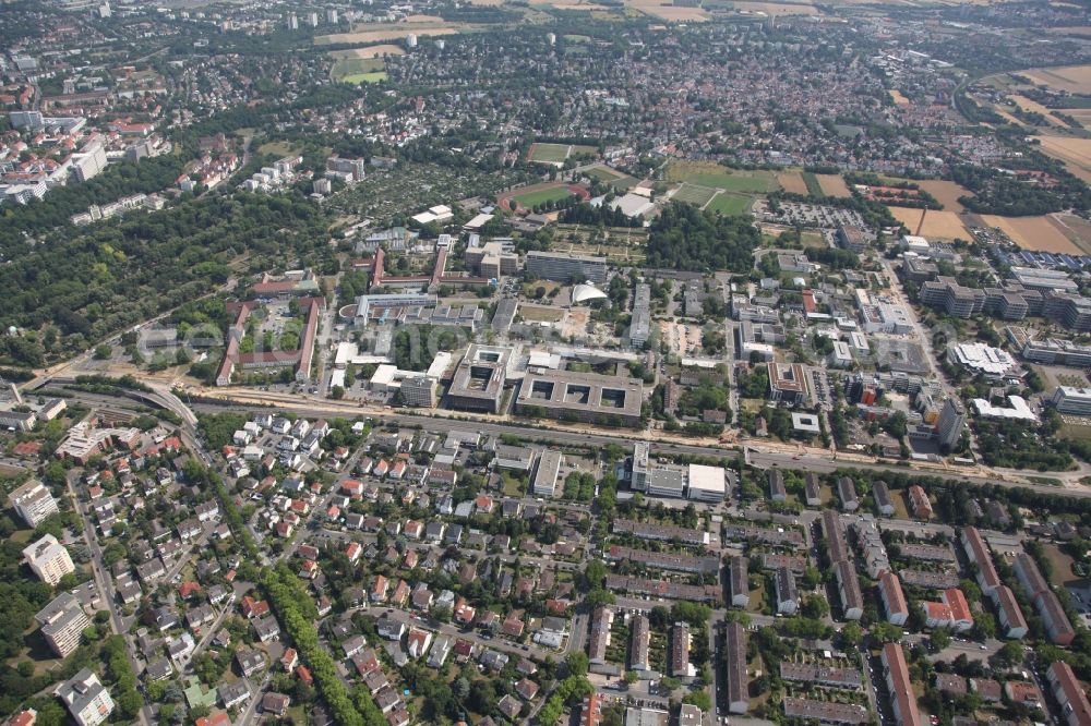 Aerial image Mainz - Campus building of the Johannes Gutenberg University in Mainz in the state Rhineland-Palatinate. With around 37,000 students at about 150 institutes and clinics she belongs to the twelve largest universities in Germany