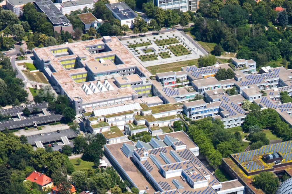 Aerial photograph Berlin - Campus building of the university Freie Universitaet Berlin on Kaiserswerther Strasse in the district Dahlem in Berlin, Germany