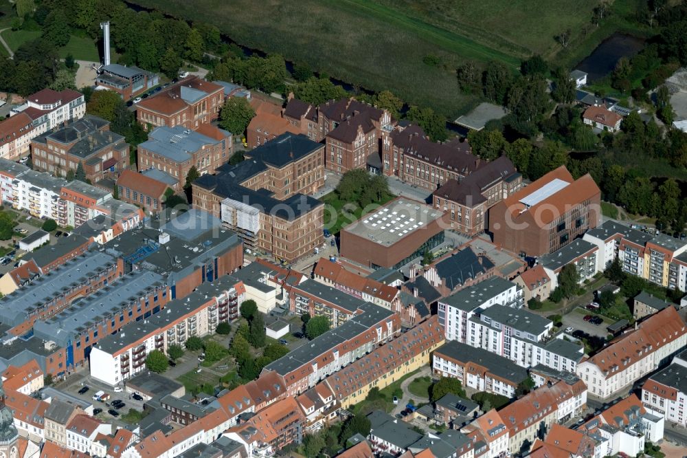 Greifswald from the bird's eye view: Campus buildings of the university Greifswald on Ernst-Lohmeyer-Platz in Greifswald in the state Mecklenburg - Western Pomerania, Germany