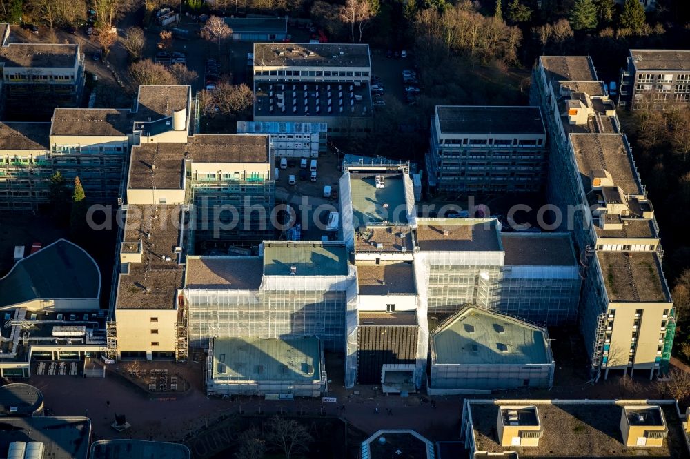 Düsseldorf from the bird's eye view: Campus building of the university Heinrich-Heine-Universitaet in the district Bilk in Duesseldorf in the state North Rhine-Westphalia, Germany