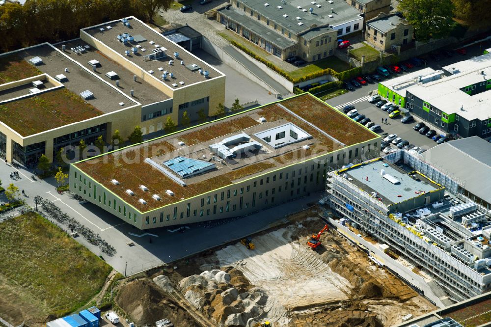 Osnabrück from the bird's eye view: Campus building of the university Hochschule Osnabrueck on street Barbarastrasse in the district Westerberg in Osnabrueck in the state Lower Saxony, Germany