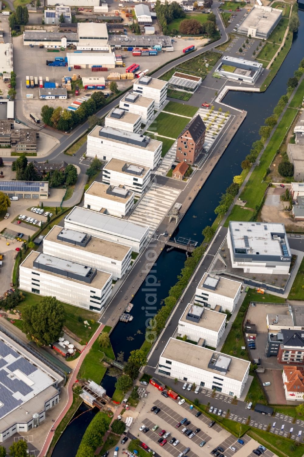 Aerial photograph Kleve - Campus building of the university Hochschule Rhein-Waal in Kleve in the state North Rhine-Westphalia, Germany