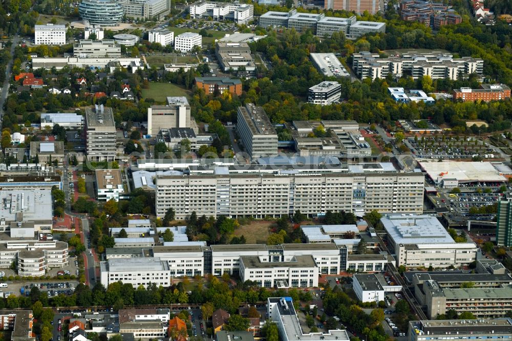 Aerial image Hannover - Campus building of the university Medizinische Hochschule Hannover (MHH) on Carl-Neuberg-Strasse in the district Buchholz-Kleefeld in Hannover in the state Lower Saxony, Germany