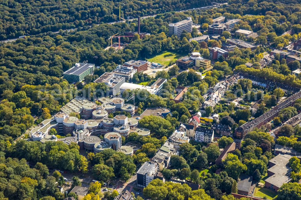 Duisburg from the bird's eye view: Campus building of the university Universitaet Essen-Duisburg on street Lotharstrasse in the district Neudorf-Nord in Duisburg at Ruhrgebiet in the state North Rhine-Westphalia, Germany