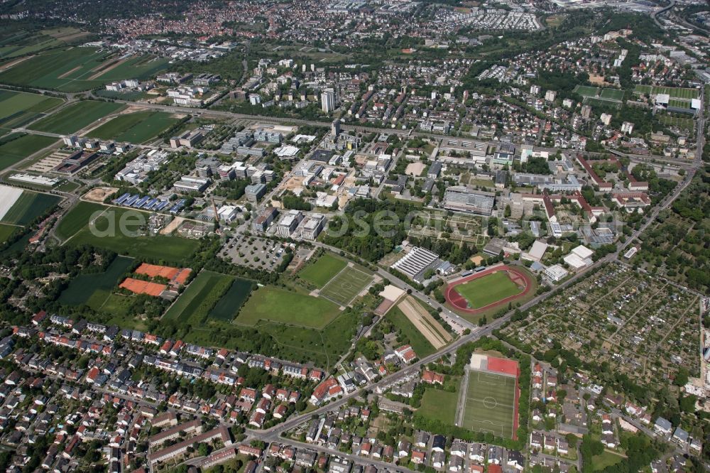 Mainz from the bird's eye view: Campus grounds of the University Johannes Gutenberg in Mainz in the state Rhineland-Palatinate