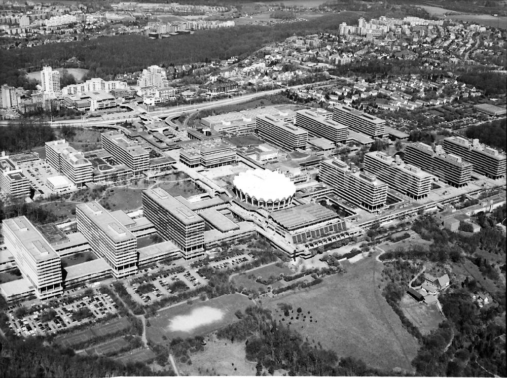 Bochum from the bird's eye view: Campus area of the Ruhr university in Bochum in the federal state North Rhine-Westphalia