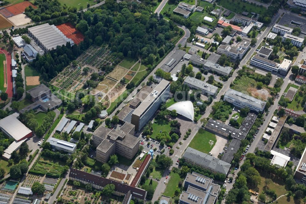 Mainz from the bird's eye view: Campus grounds of the University Johannes Gutenberg in Mainz in Rhineland-Palatinate