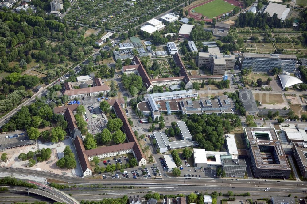 Aerial photograph Mainz - Campus grounds of the University Johannes Gutenberg in Mainz in the state Rhineland-Palatinate