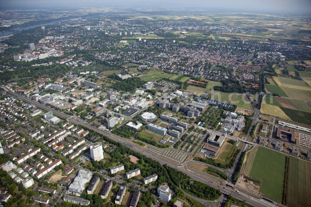 Aerial image Mainz - Campus grounds of the University Johannes Gutenberg in Mainz in the state Rhineland-Palatinate